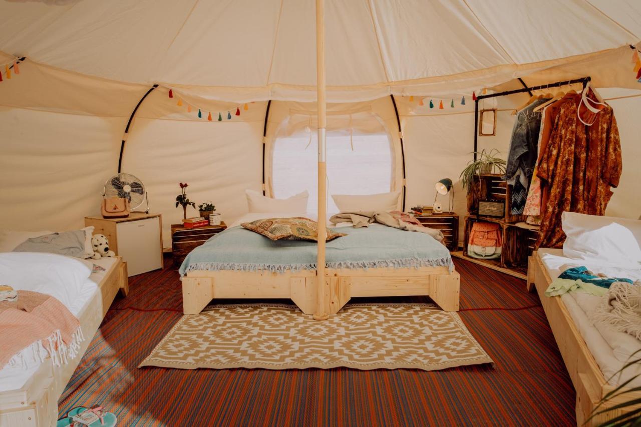 Glampingresort Raus Am See In Spaden Schiffdorf Ngoại thất bức ảnh