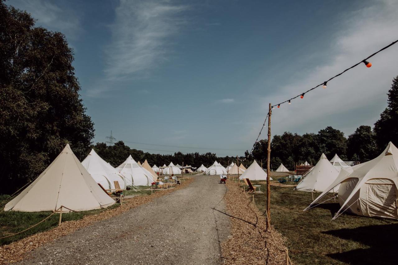 Glampingresort Raus Am See In Spaden Schiffdorf Ngoại thất bức ảnh